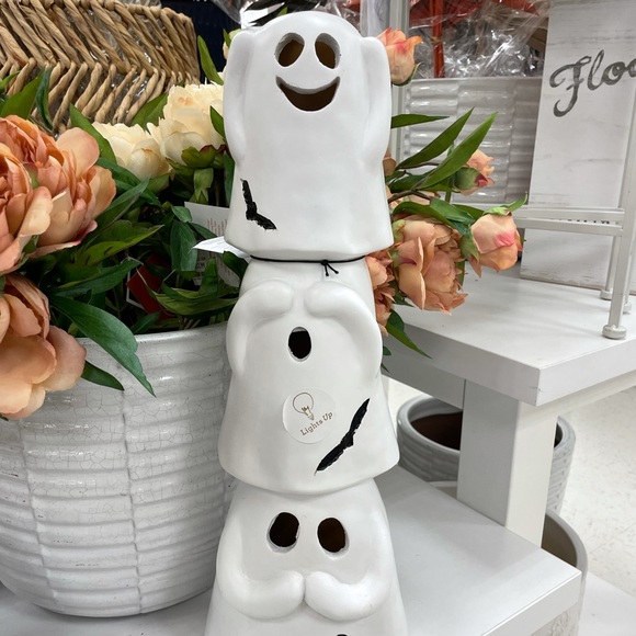 Trio Light Up Ghost - Picture 4 of 10